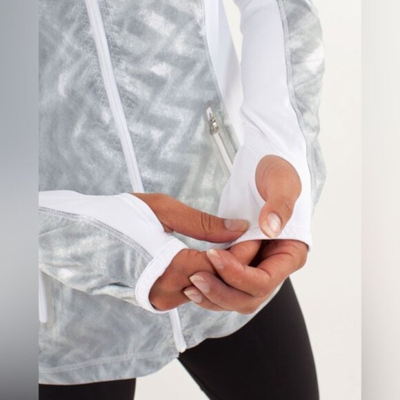 NEW Lululemon Nothin' But Run Jacket blazer full zip lightweight active 10 white - Picture 5 of 8